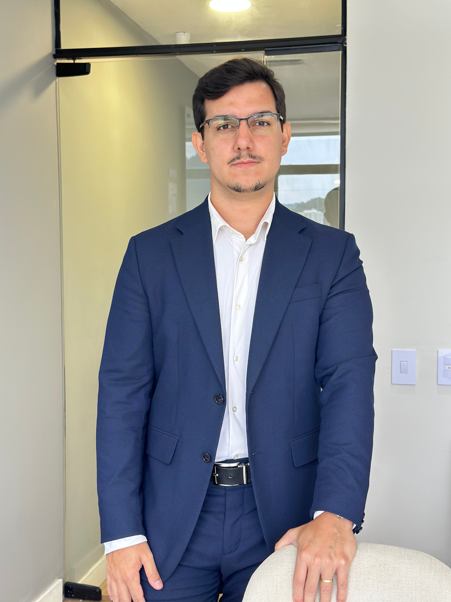 Dr. Daniel Ramos — Advogado Empresarial, OAB/RJ 238.175, CEO da DRO Advogados